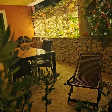 Luxurious 2 Bedroom With Terrace And Pool Apartment