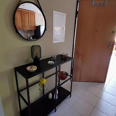 Luxurious 2 Bedroom With Terrace And Pool Apartmán *