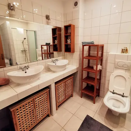 Apartmán Luxurious 2 Bedroom With Terrace And Pool *
