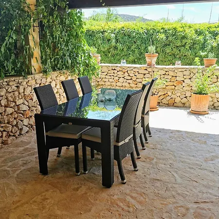 Luxurious 2 Bedroom With Terrace And Pool