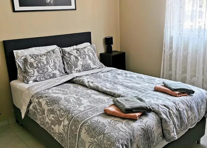 Luxurious 2 Bedroom With Terrace And Pool Apartman Vinišće